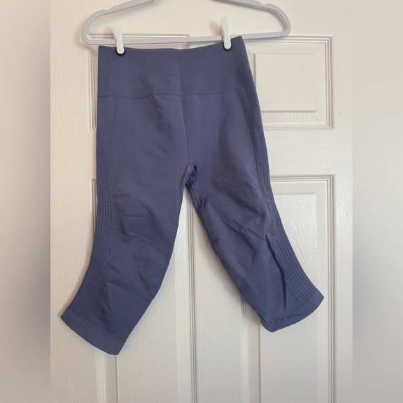 Lululemon Flow & Go Crop - Picture 6 of 13